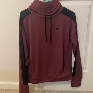NWOT Under Armour Women’s maroon sweatshirt small
